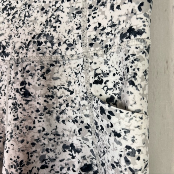 Athleta | print leggings - Picture 4 of 7